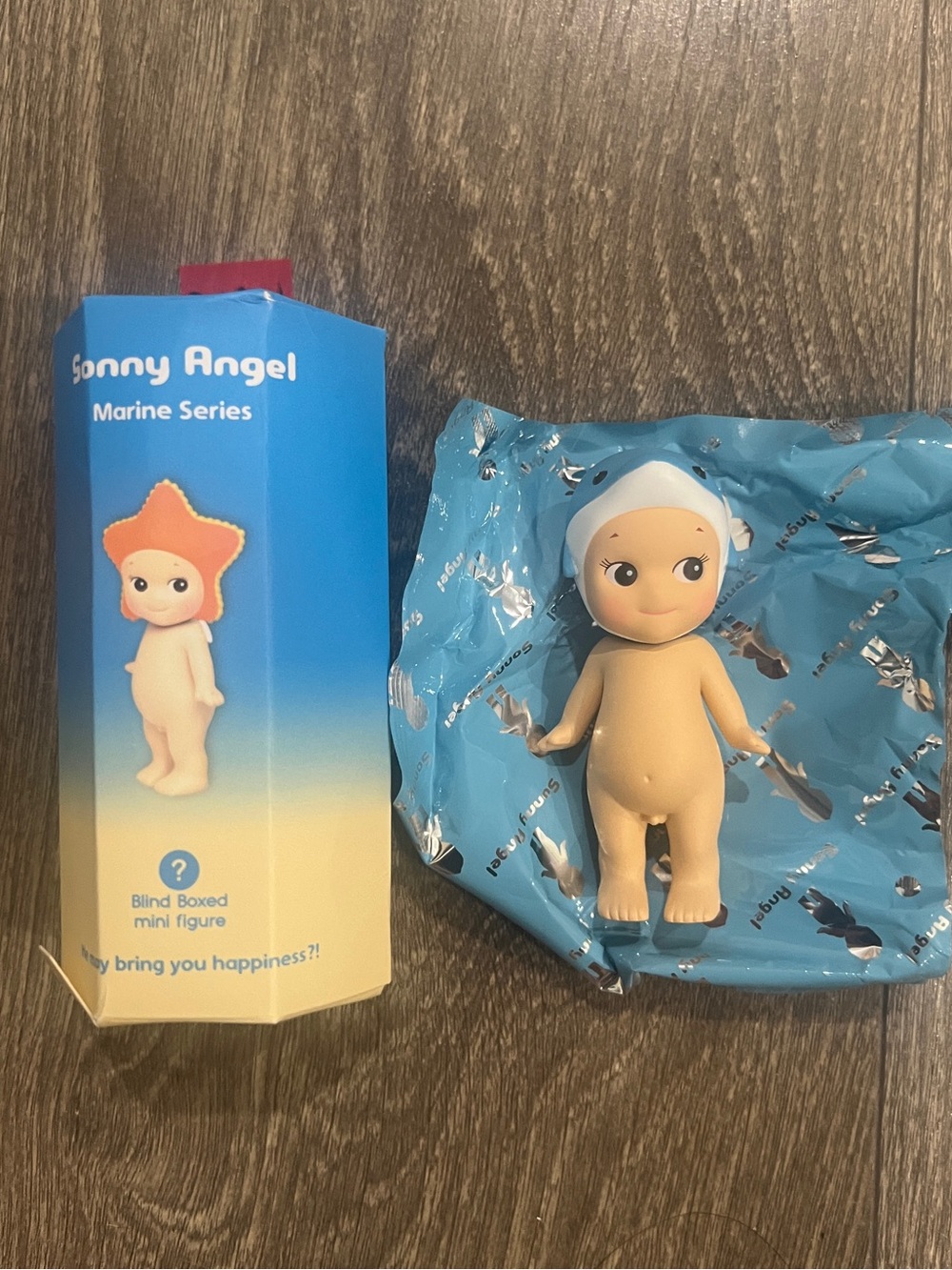 Brand NEW Sonny Angel marine Series Mini Figure - dolphin - Picture 4 of 4
